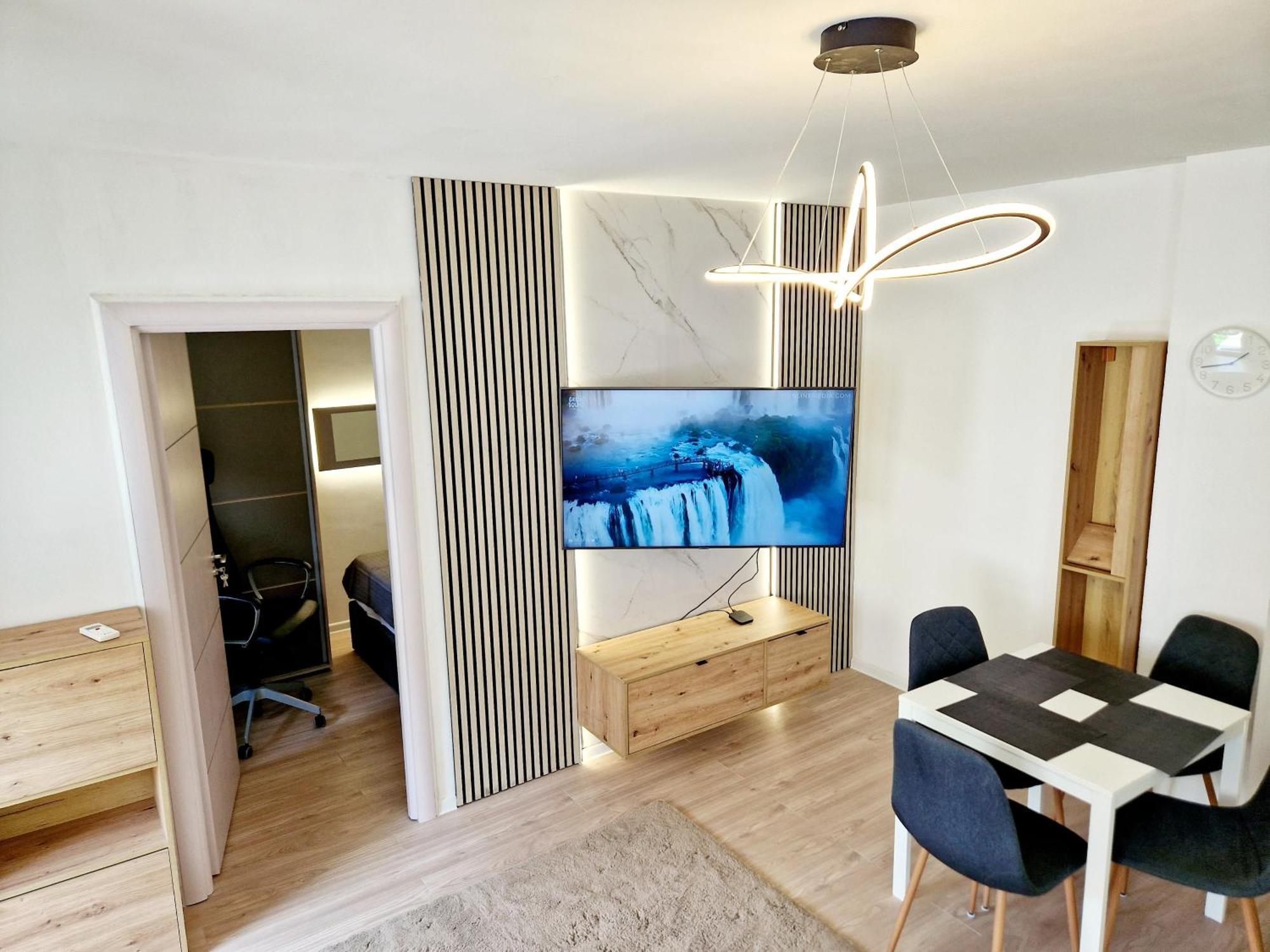 Cosy Novi Sad Loft, Self Check-In Apartment Bagian luar foto