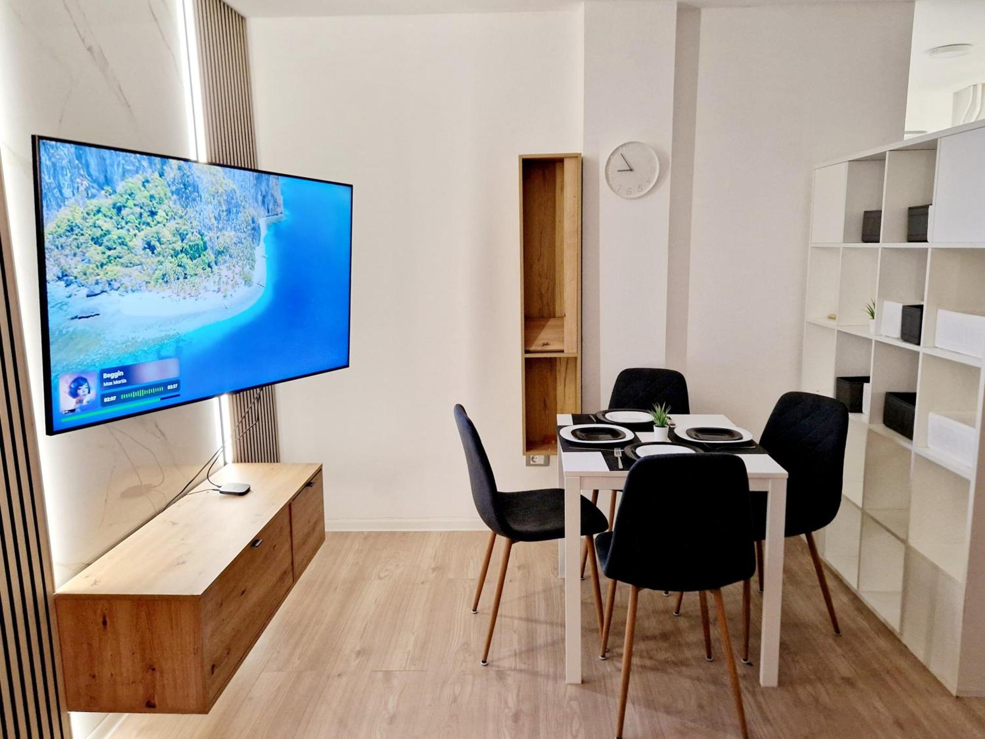 Cosy Novi Sad Loft, Self Check-In Apartment Bagian luar foto